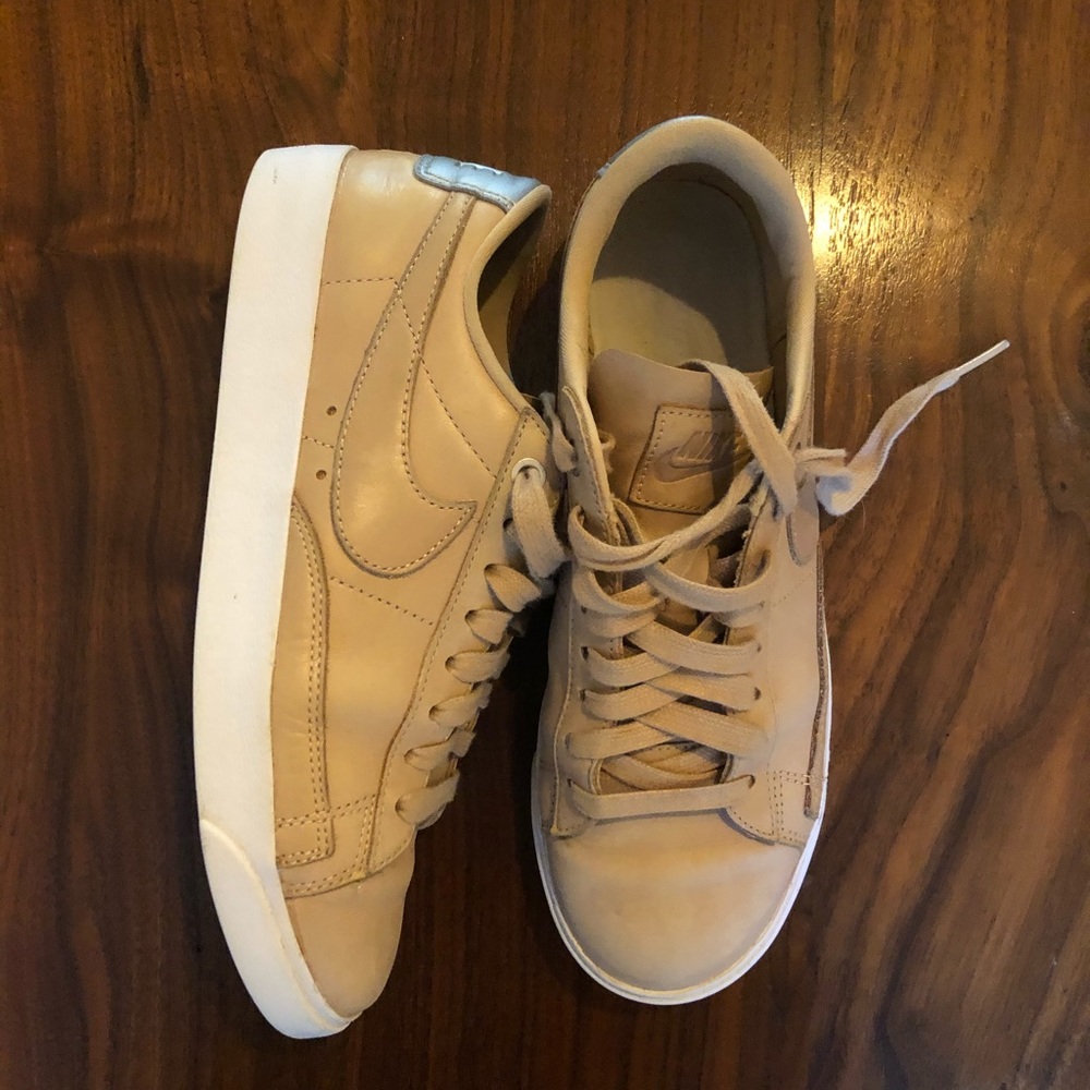 Nike | Low Blazer